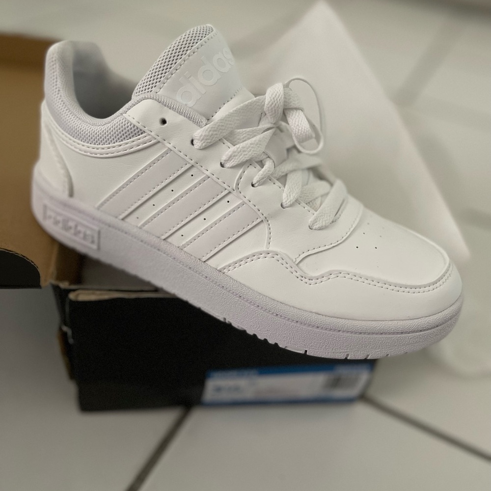 Adidas Hoops 3.5 Big Kid New w box